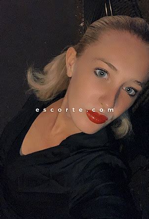 Escort Girl Orléans. Trouvez une belle Escorte Girl Orléans